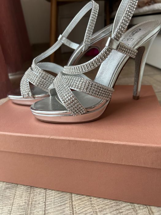 Sandale CINTI argintii, cu pietre