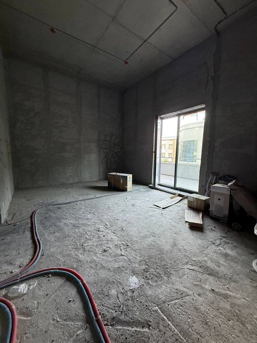 Продажа 2х комнатной каробки ЖК Инфинити Ц-1 Эфенди 80м² потолок 4.6м