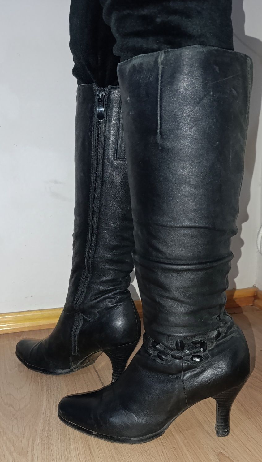 Qizlar etigi 60000