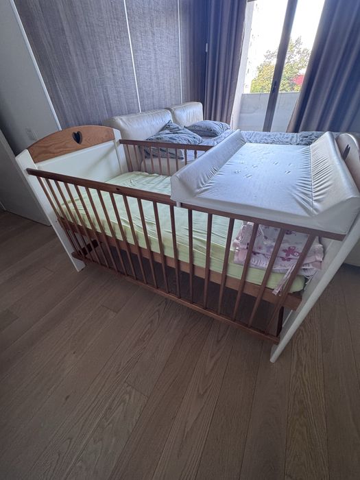 Patut bebe cu saltea