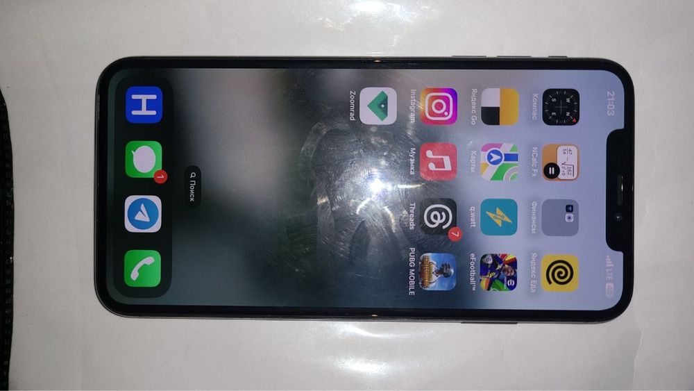 Iphone x s max.