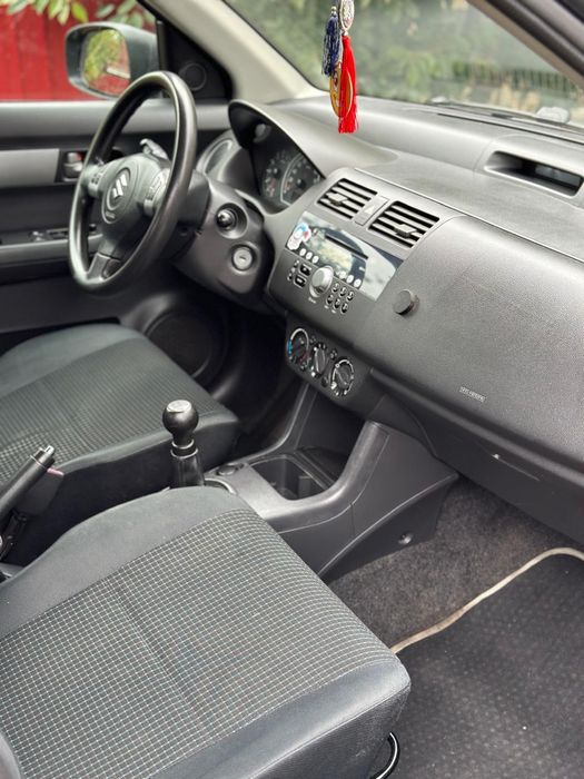 Suzuki Swift 1.3 benzina