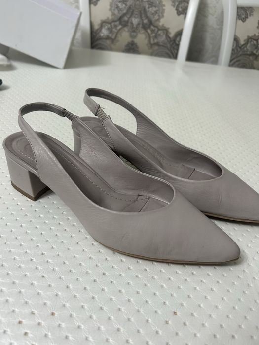 Продам женский обувь