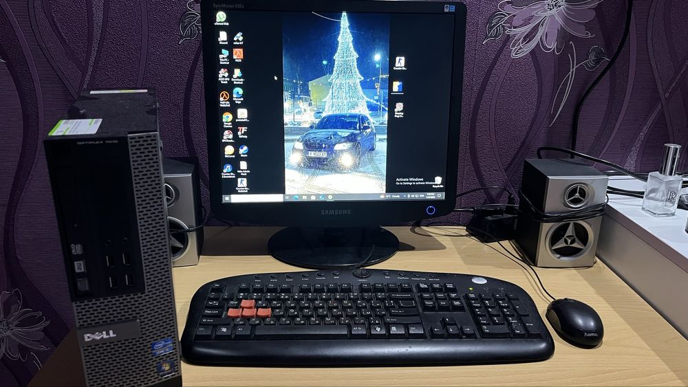 Kомпютър Dell монитор,клавиатура,мишка