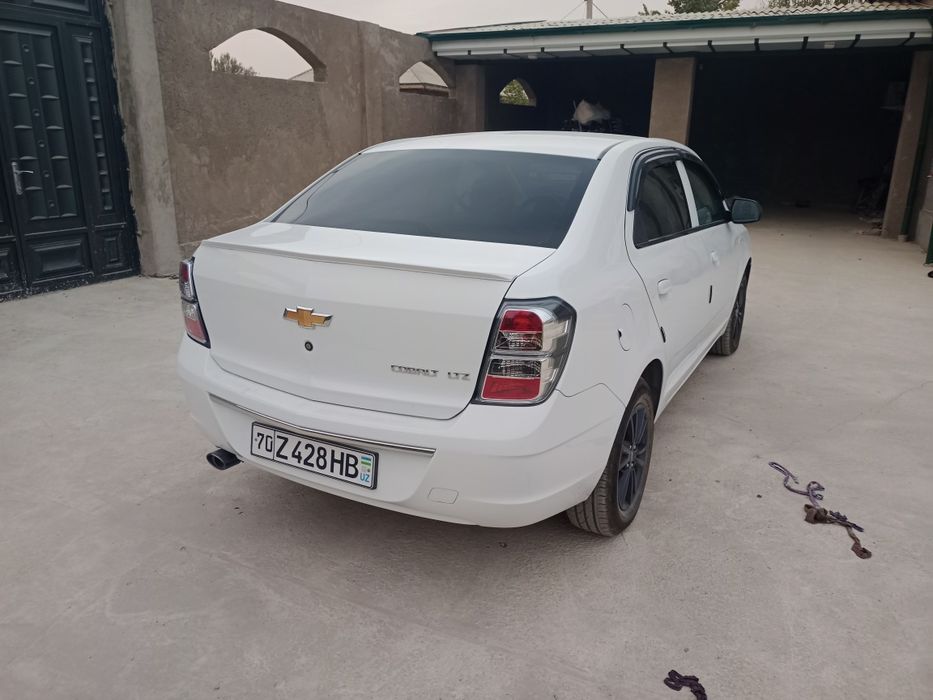 Kobolt sotiladi yangi chiqqan qora deskali