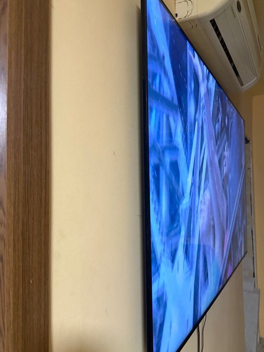 Телевизор Samsung 75 UE75AU8072UXXH 75 inch smart 4k ultra HD led