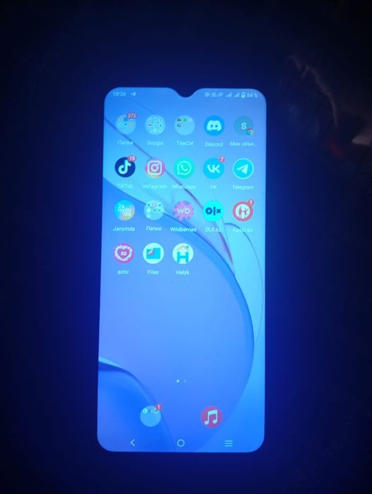 Продам телефон Vivo Y21
