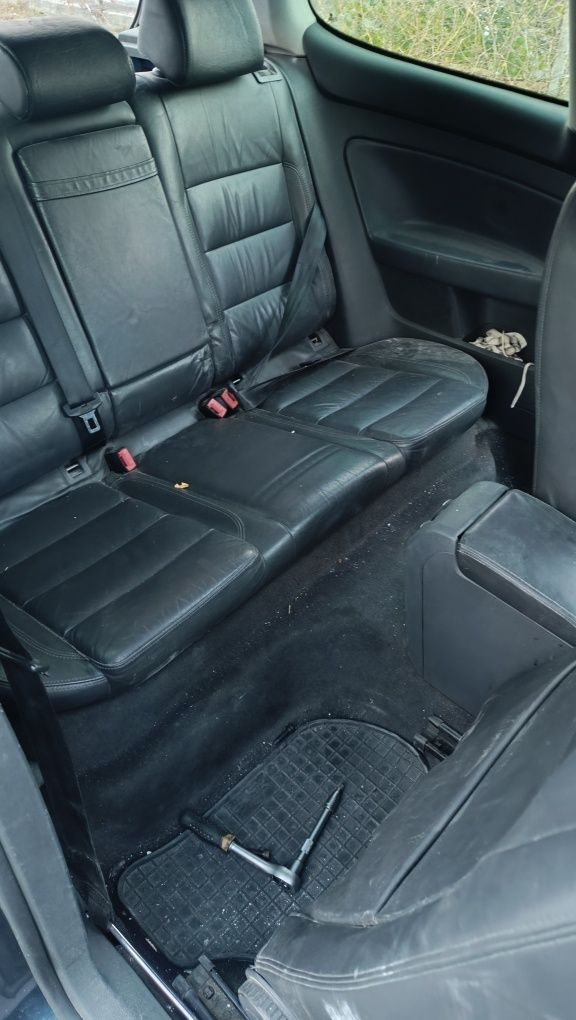 Продавам Голф 5  2.0tdi 140кс BKD 16V на ЧАСТИ