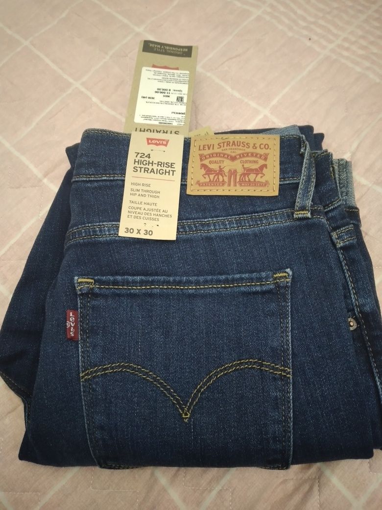 Джинсы женские Levi's