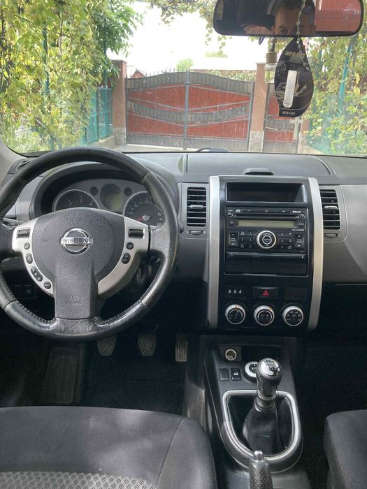 Ofer Nissan xtrail t31 \2009