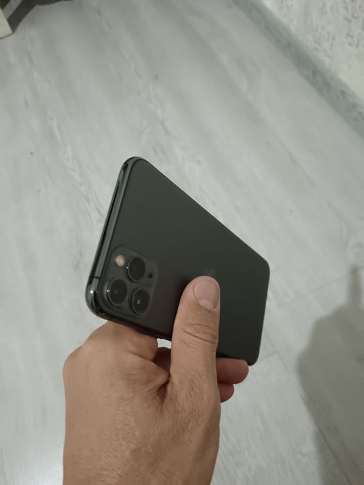 iPhone 11 pro max 256