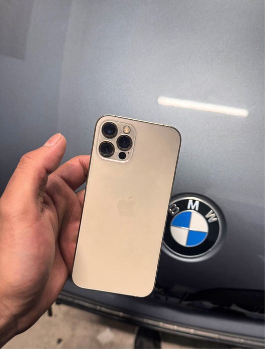 Iphone 12 pro gold