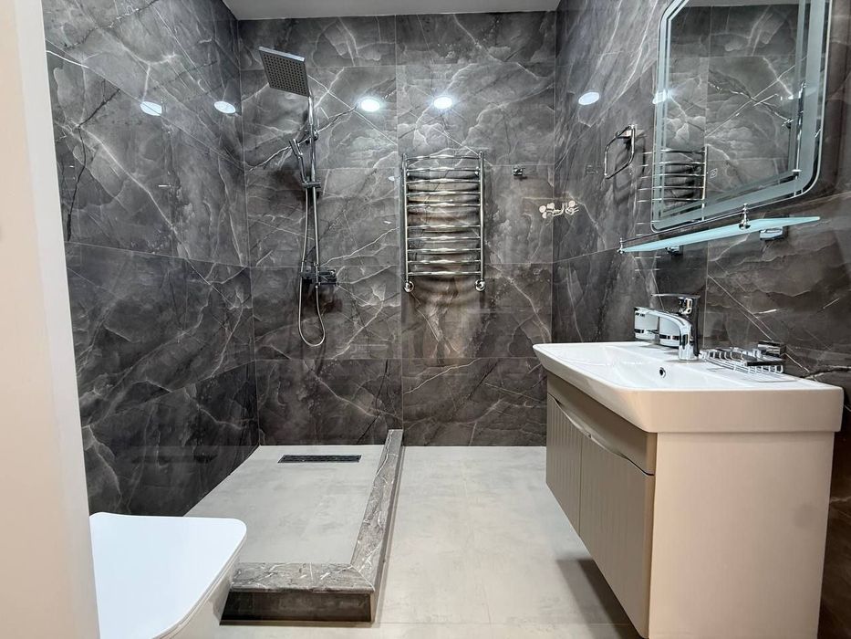 Уч кахрамон постдан кирганда ховли сотилади подключ