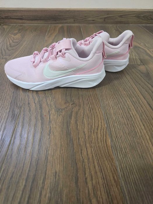 Детски маратонки Nike Star runner 4