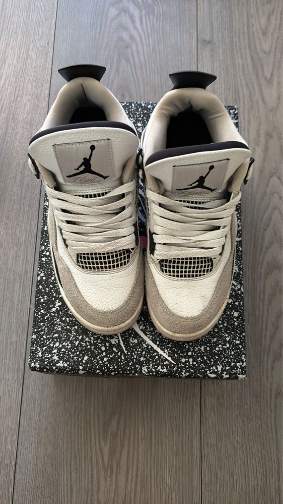 Jordan 4 Military black