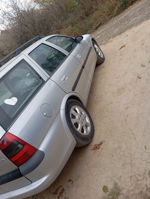 Vand opell în stare foarte bună