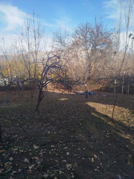 8 sotixli Uy sotiladi Bostonliq tumani