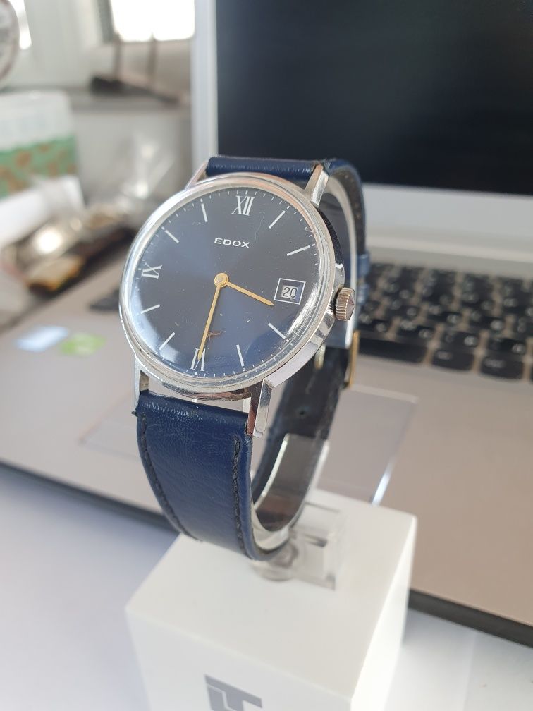 Антикварен швейцарски часовник Edox