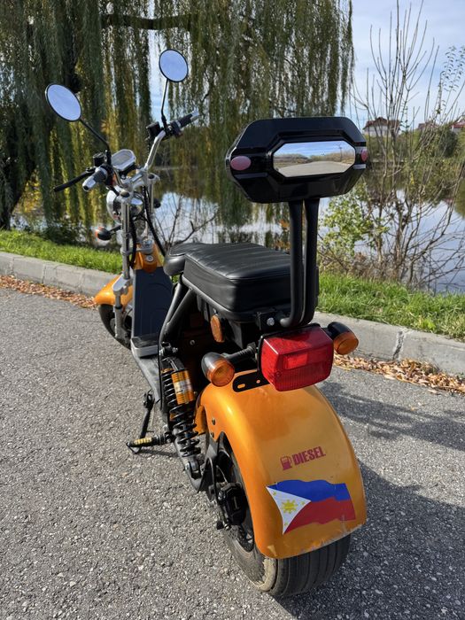 Vand scuter electric doua bateri range 100km nou!!