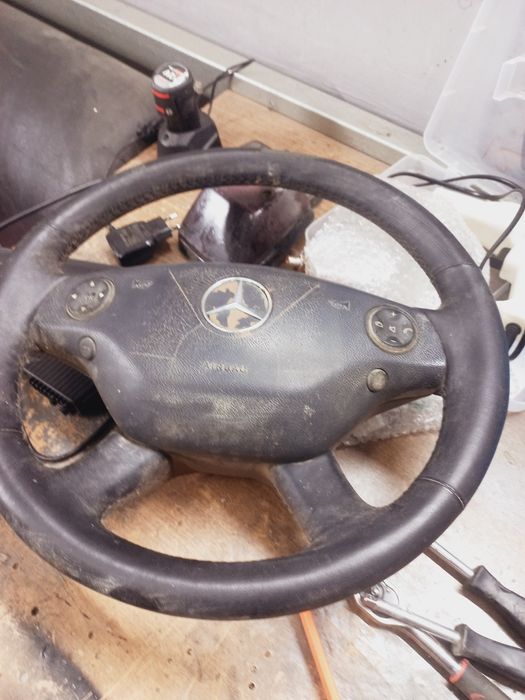 Руль на мерседес 221