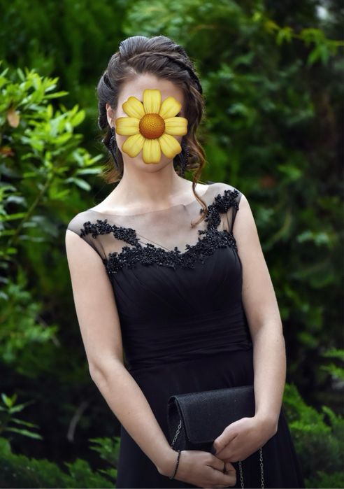 Официална черна рокля