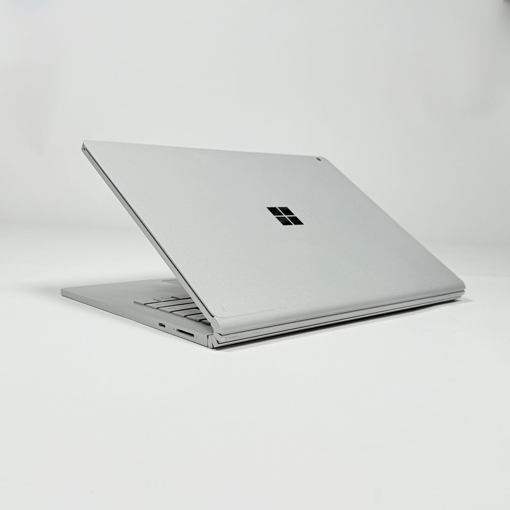 Microsoft Surface 2/13,5” 3K Touch/i5-7300U/8GB RAM/256GB NVMe