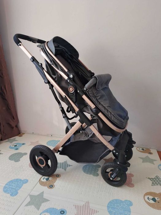 Коляска трансформер отдам
