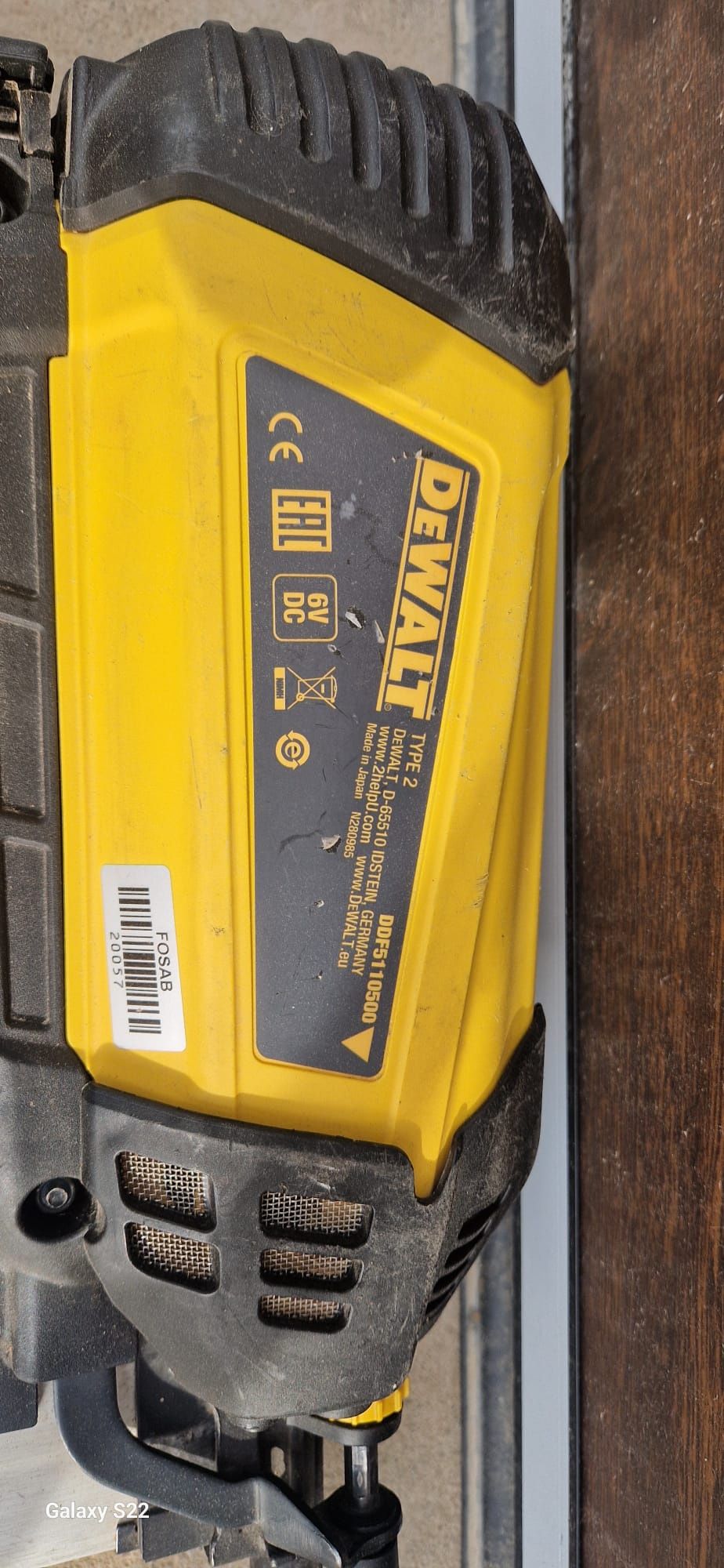 Dewalt pistol de cuie pe acumulatori