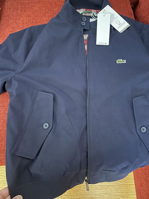 Jacheta, Geaca Lacoste