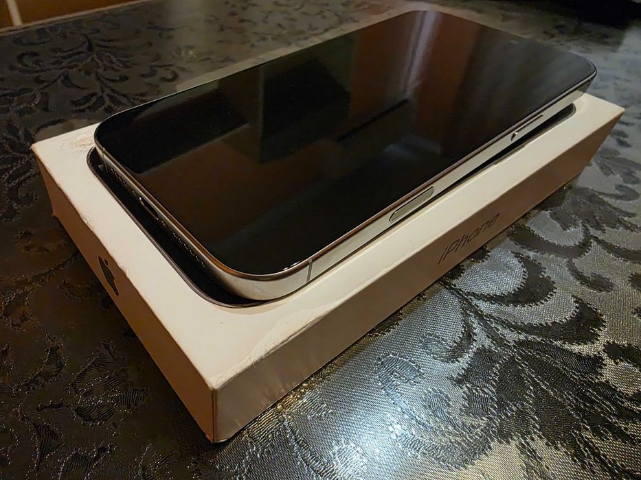 iPhone 16 Pro Max 256GB White