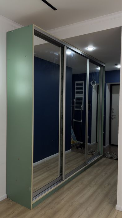 Срочно отдам даа шкафа !!!