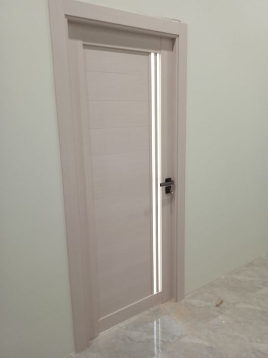 Eshik oʻrnatish Установка дверей