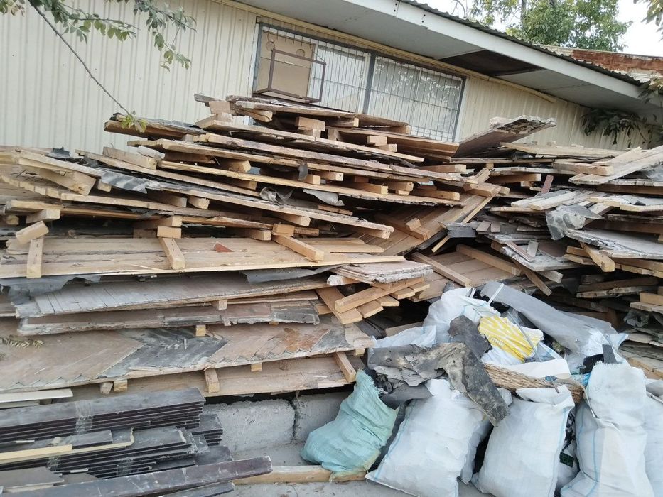 Доски шпалы продаётся