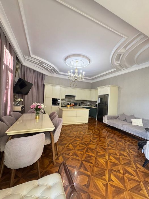 Юнусабад 11квартал 1/2/10 жк  Камфорт хаус