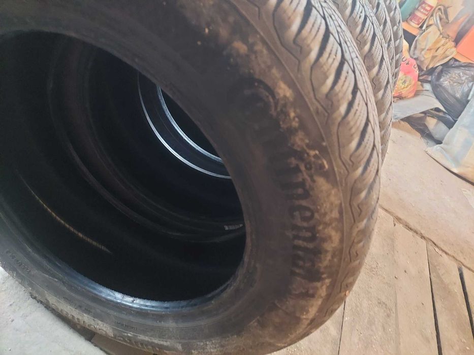 Зимни гуми CONTINENTAL 195/65/15-4БРОЯ