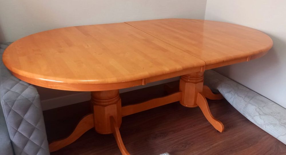 Қонақ күтуге үстел сатылады