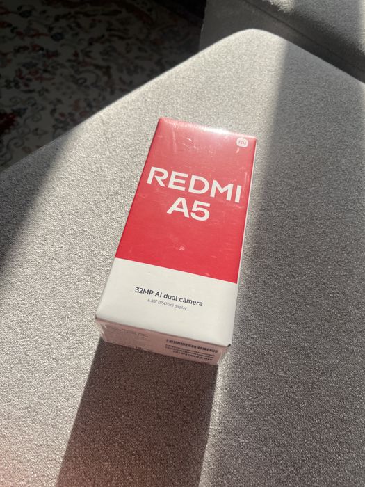 Смартфон Redmi A5 4 ГБ/128 ГБ черный новый