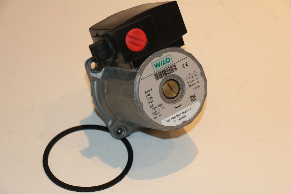 Pompa recirculare Wilo FRSL 15/4.1 HE -3 KU C Ferroli 24 kw