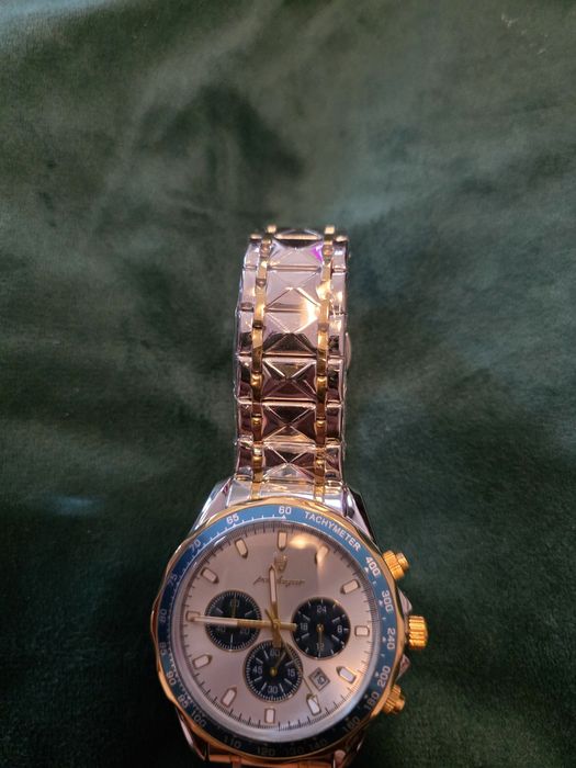 Уникални кварцови чесовници