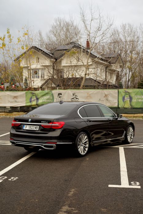 Schimb cu miniexcavator BMW 750LI XDRIVE 2017