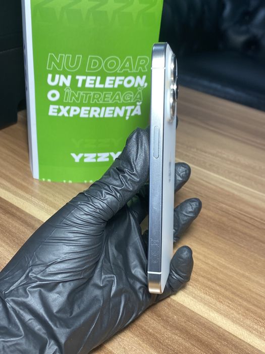 iPhone 15 Pro / 256 GB / Sănătate baterie 91% / Foarte bun