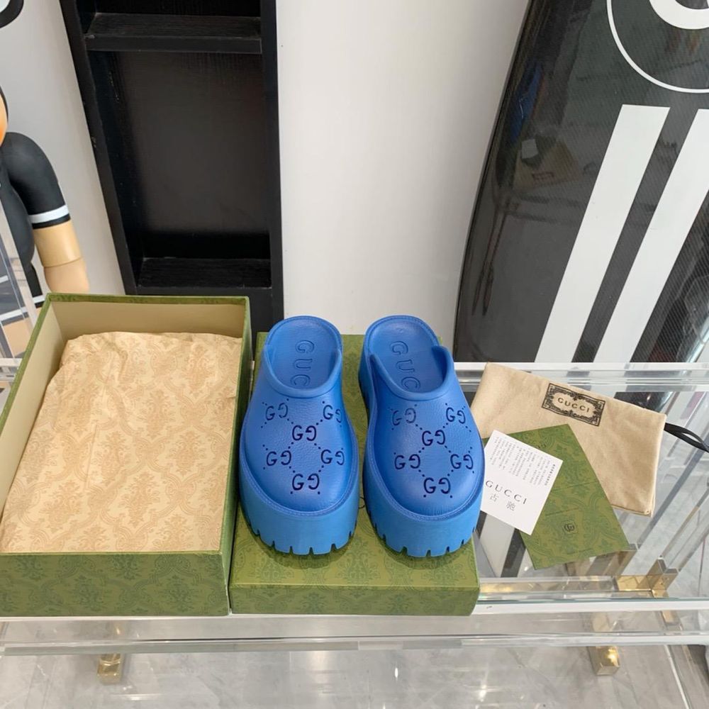 Papuci/Slapi Gucci Calitate Premium