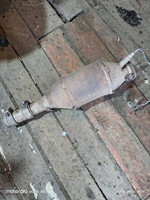 Резонатор пассат б3 б4