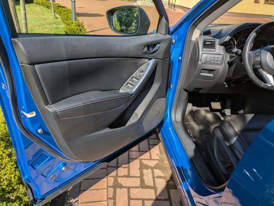 Mazda CX-5, an 2013, 4x4 automata.