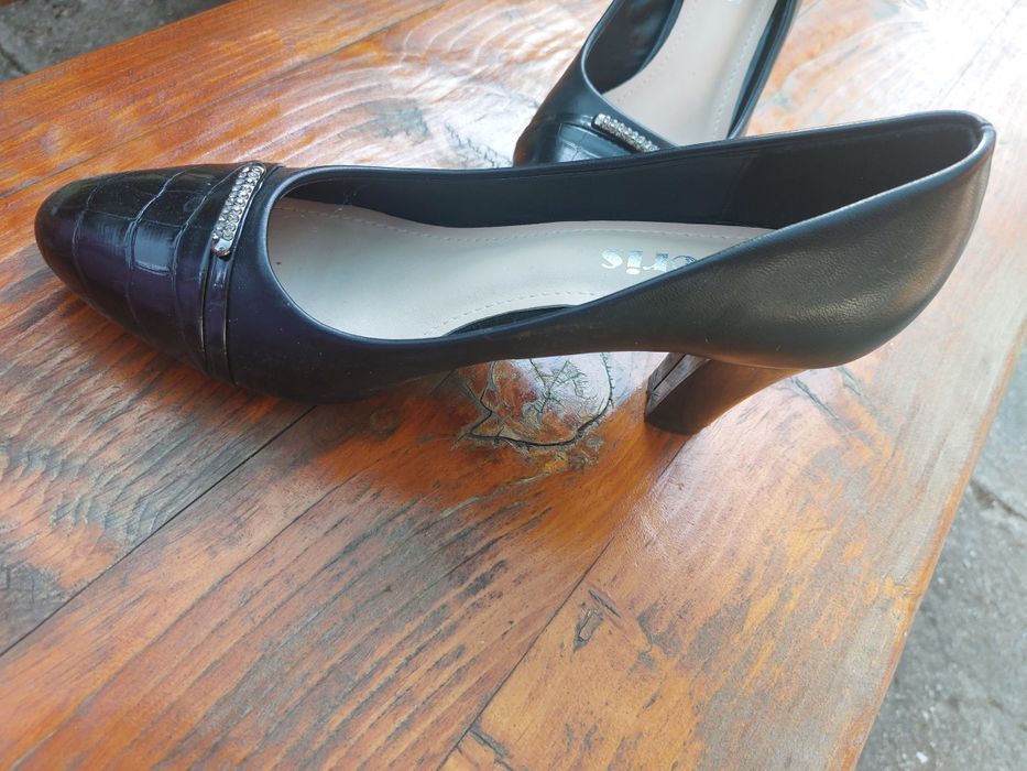 Дамски обувки, еспадрили и гуменки