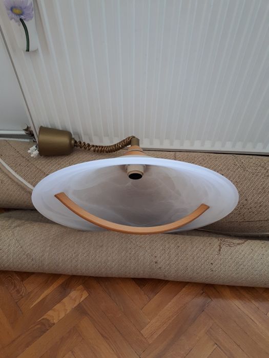 Lampă din sticlă cu lemn!