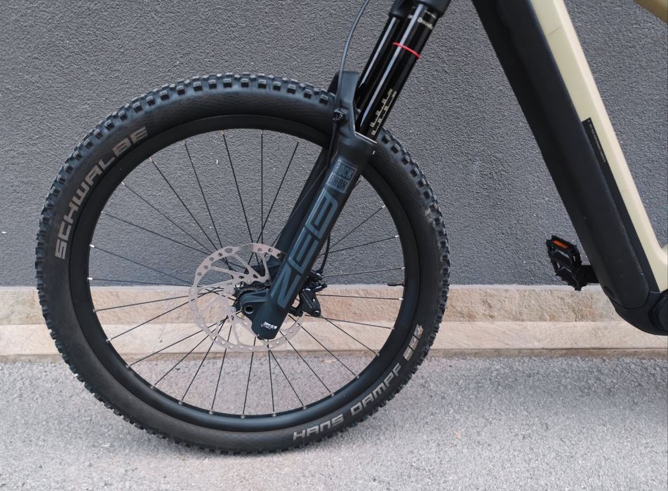 Карбонов Електрически Велосипед 27.5 Cube Bosch CX Smart System 750Wh