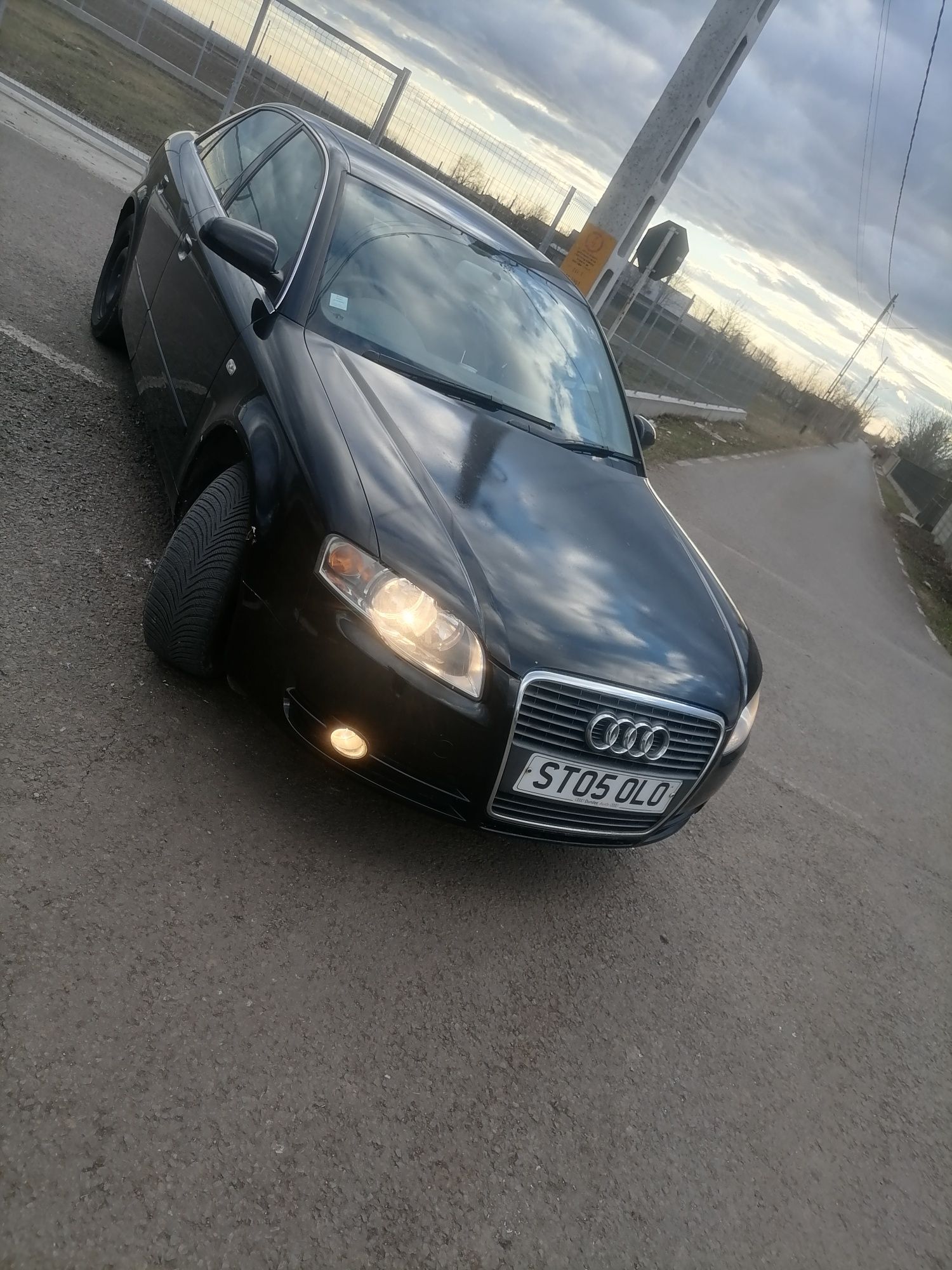 Dezmembrez Audi A4 B7 1.9 TDI BKE 116 CP