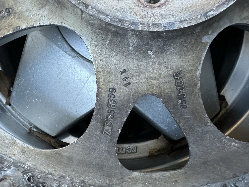 Rh zw3 18 “ 8,5 j