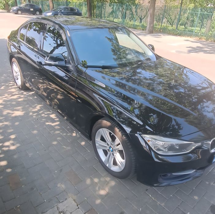 Vând BMW SERIA 3 F30